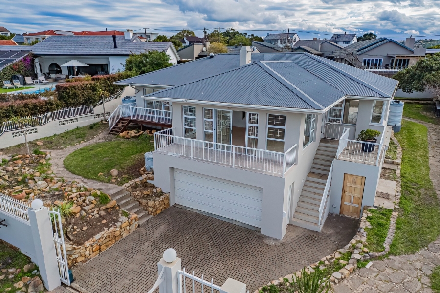 3 Bedroom Property for Sale in Upper Robberg Western Cape